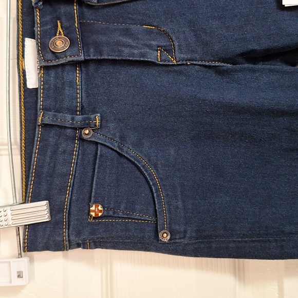 Hudson Girls Kids Skinny Back Flap Pocket Girls Sz 10 Jeans NWT - Picture 2 of 8